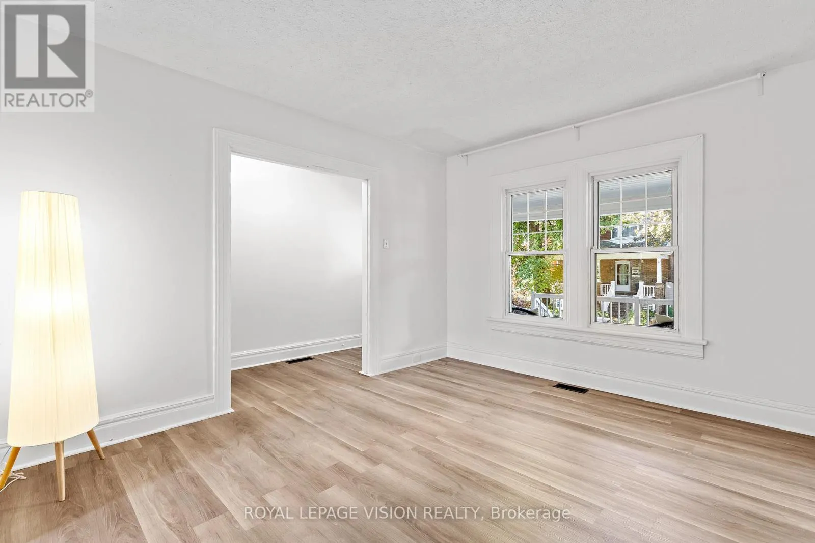 25 BELLEFAIR AVENUE