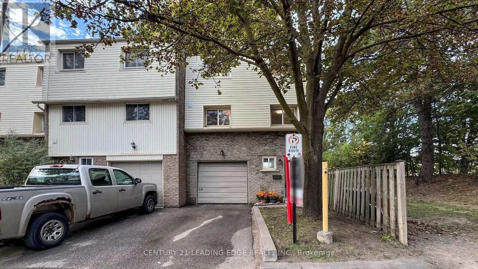 152 - 1915 DENMAR ROAD