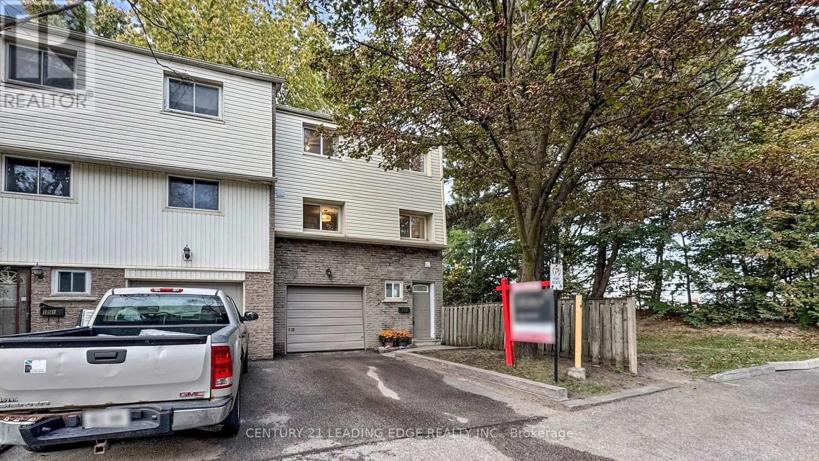 152 - 1915 DENMAR ROAD