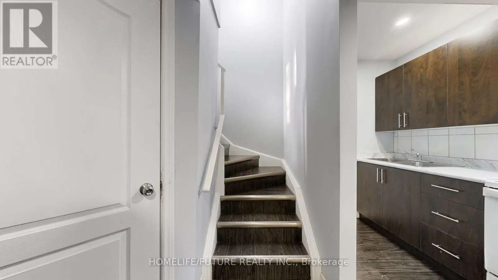 14 FLATFIELD TERRACE