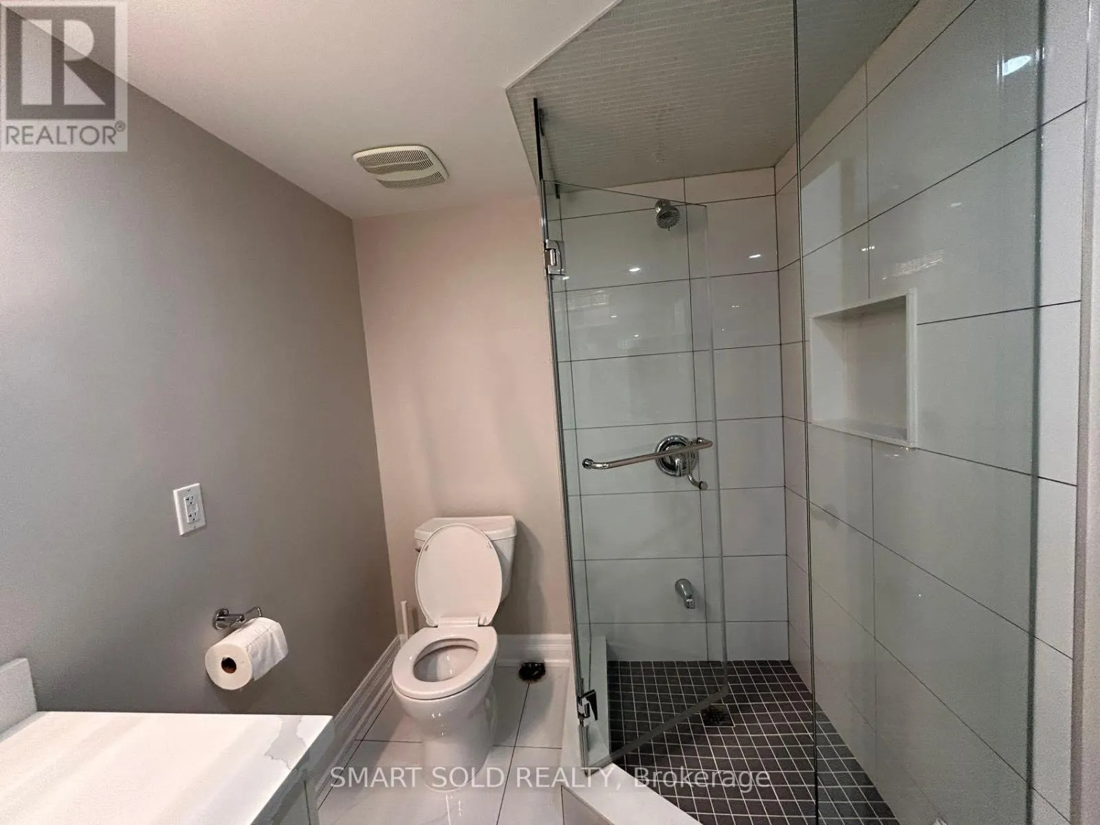 BSMT - 92 RADWELL CRESCENT
