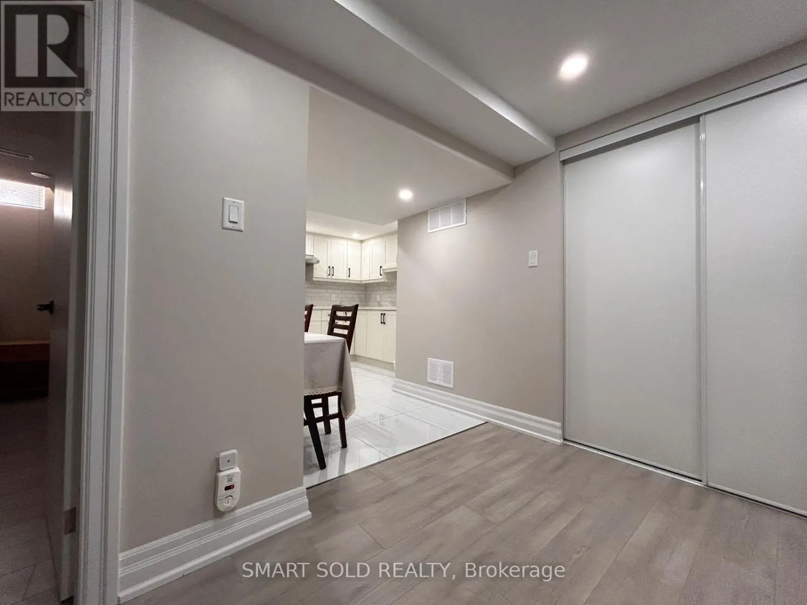 BSMT - 92 RADWELL CRESCENT