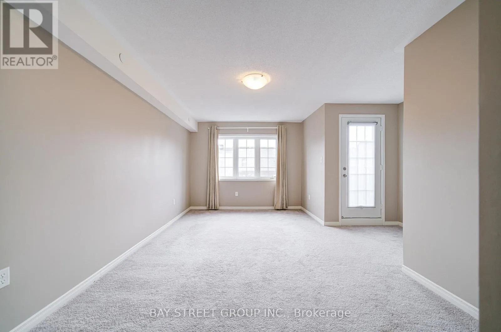 2653 EAGLESHAM PATH