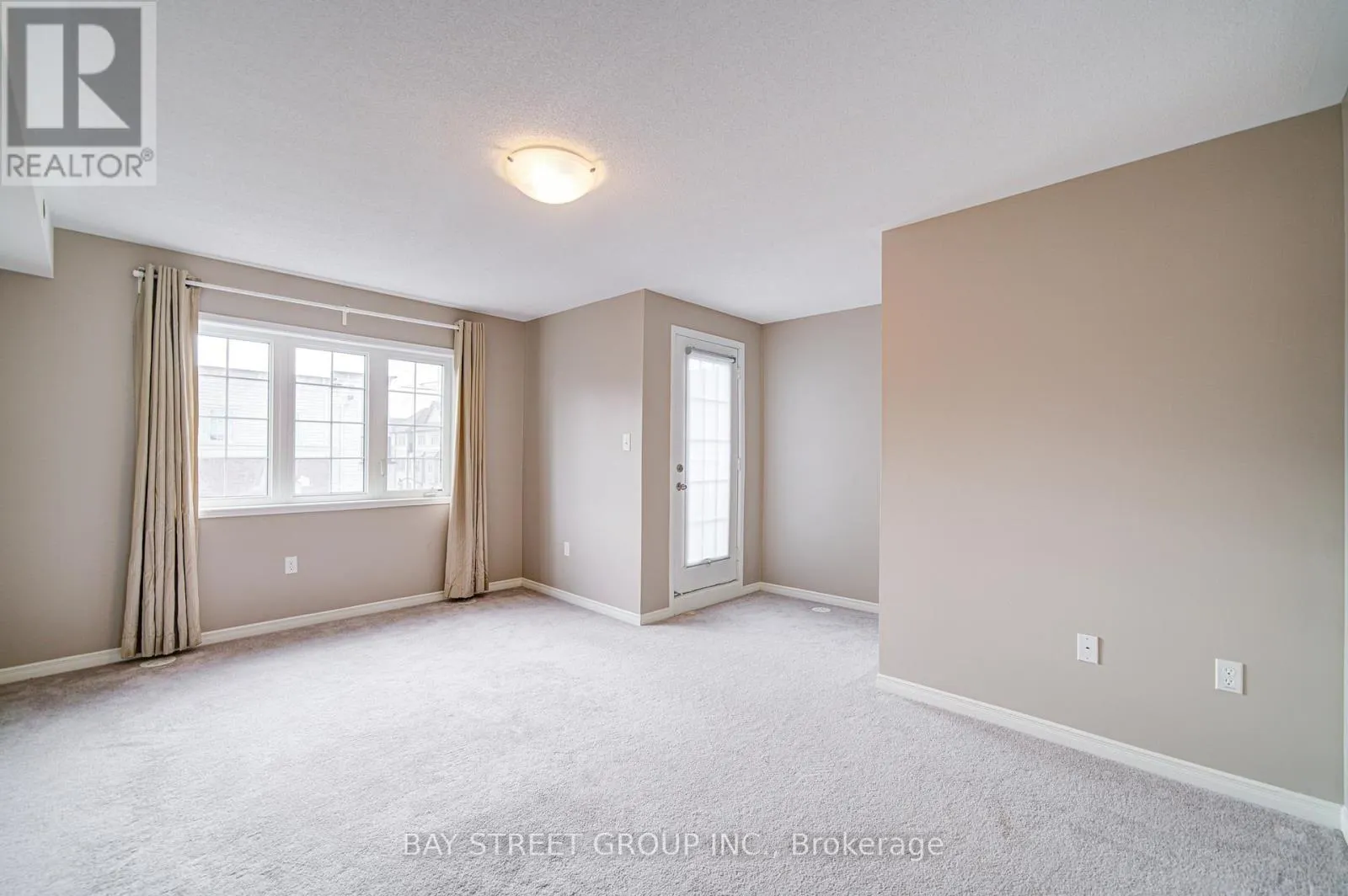 2653 EAGLESHAM PATH