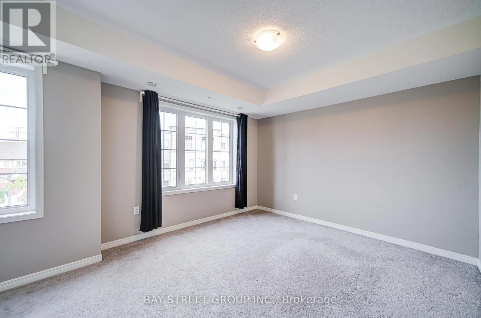 2653 EAGLESHAM PATH