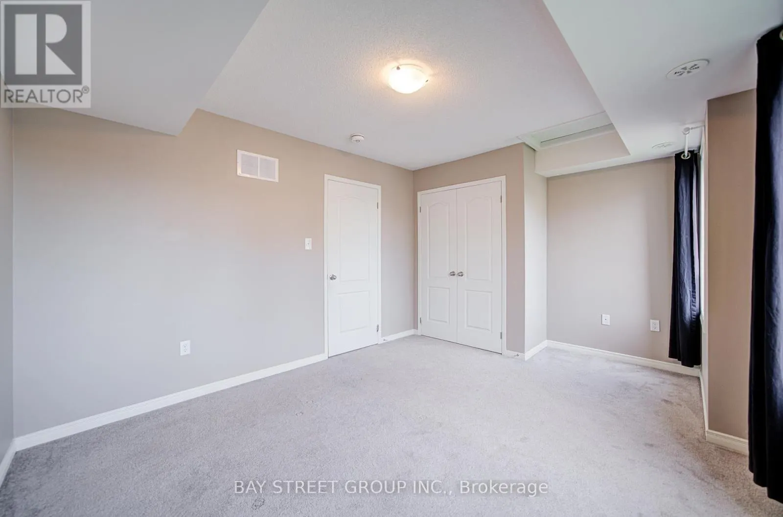 2653 EAGLESHAM PATH
