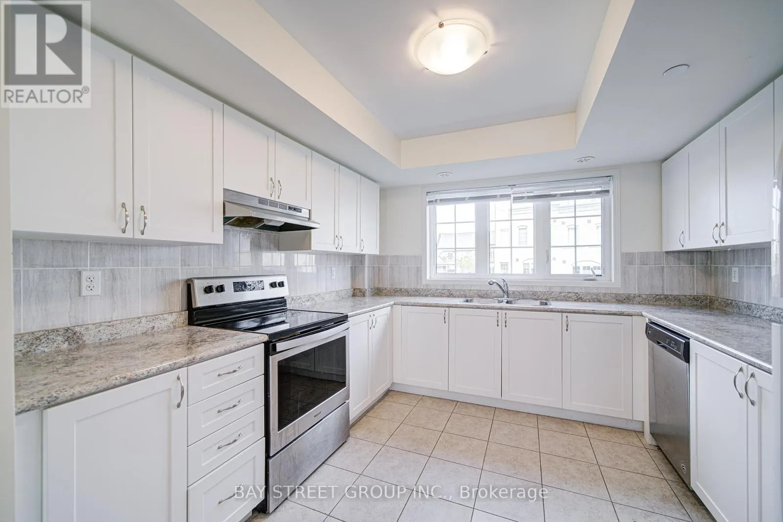 2653 EAGLESHAM PATH