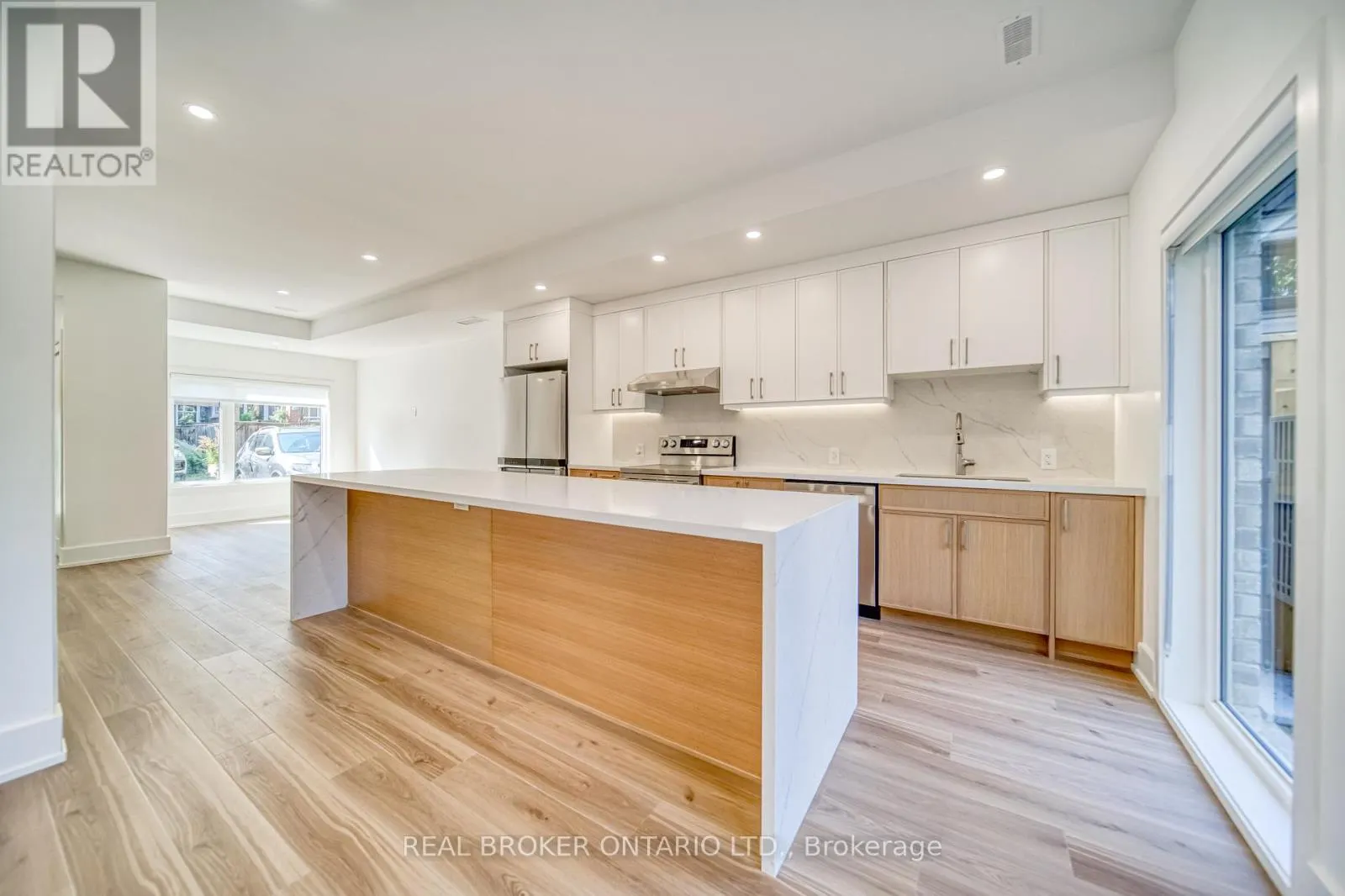 UNIT L - 72 JONES AVENUE