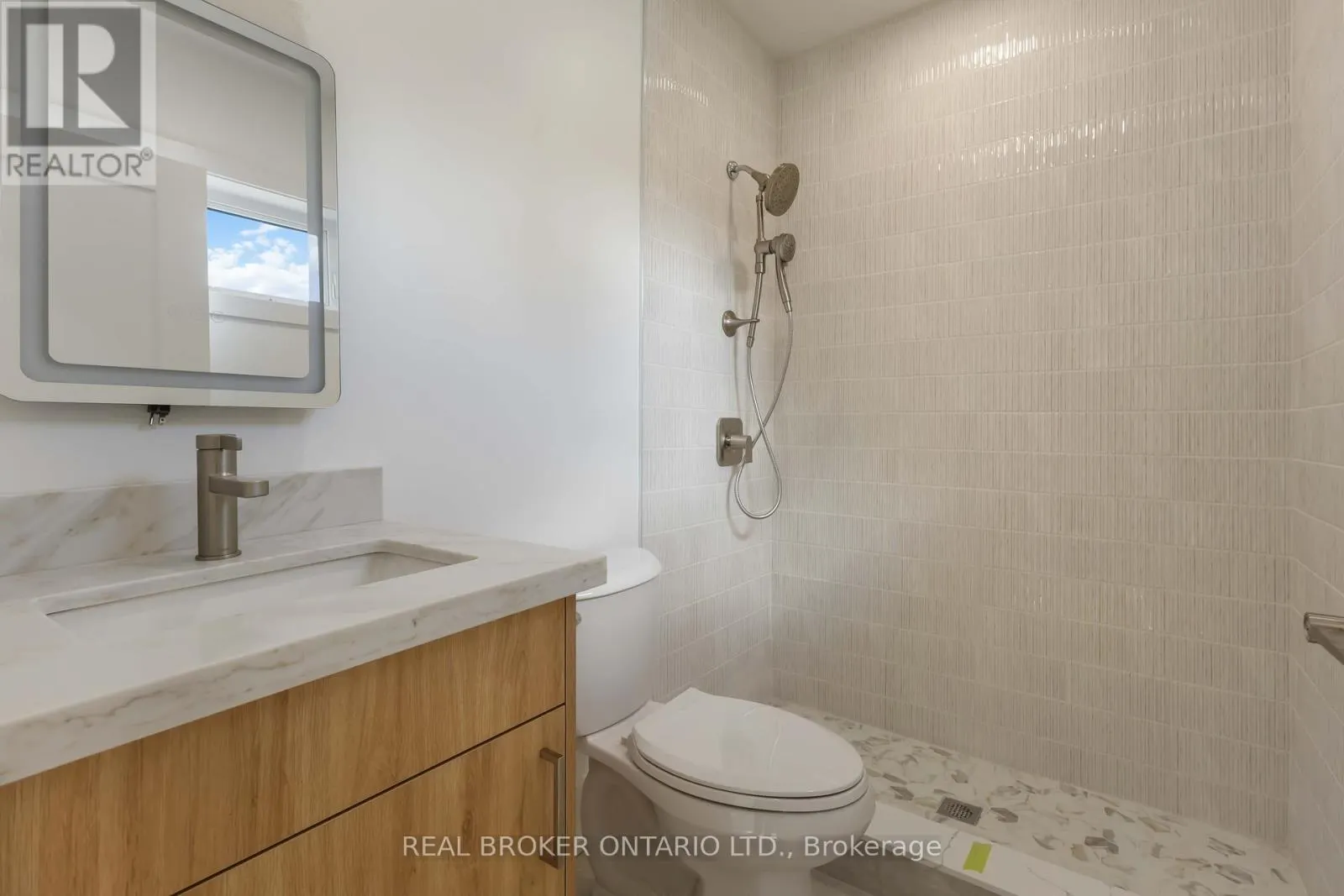 UNIT L - 72 JONES AVENUE