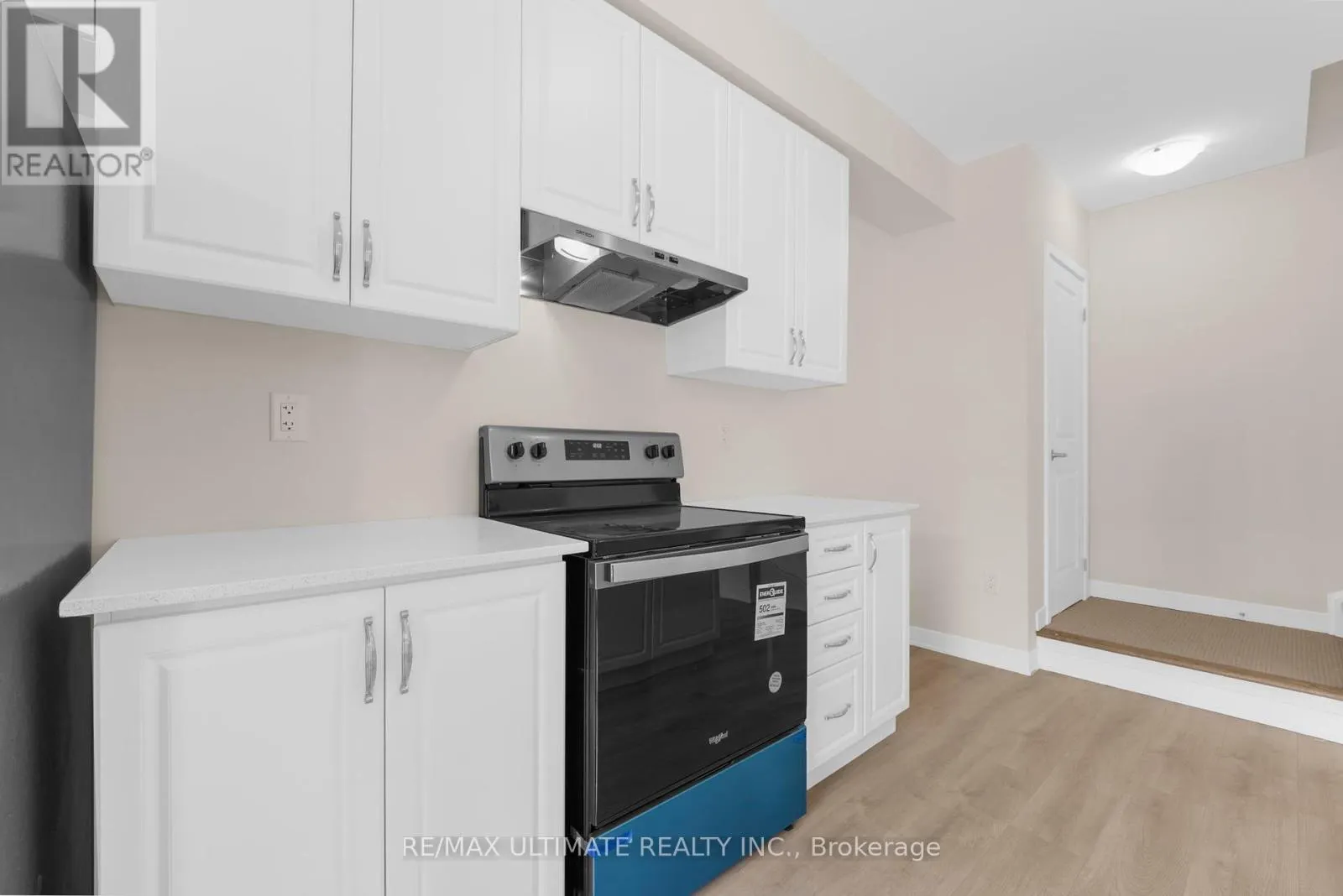 1310 - 1695 DERSAN STREET