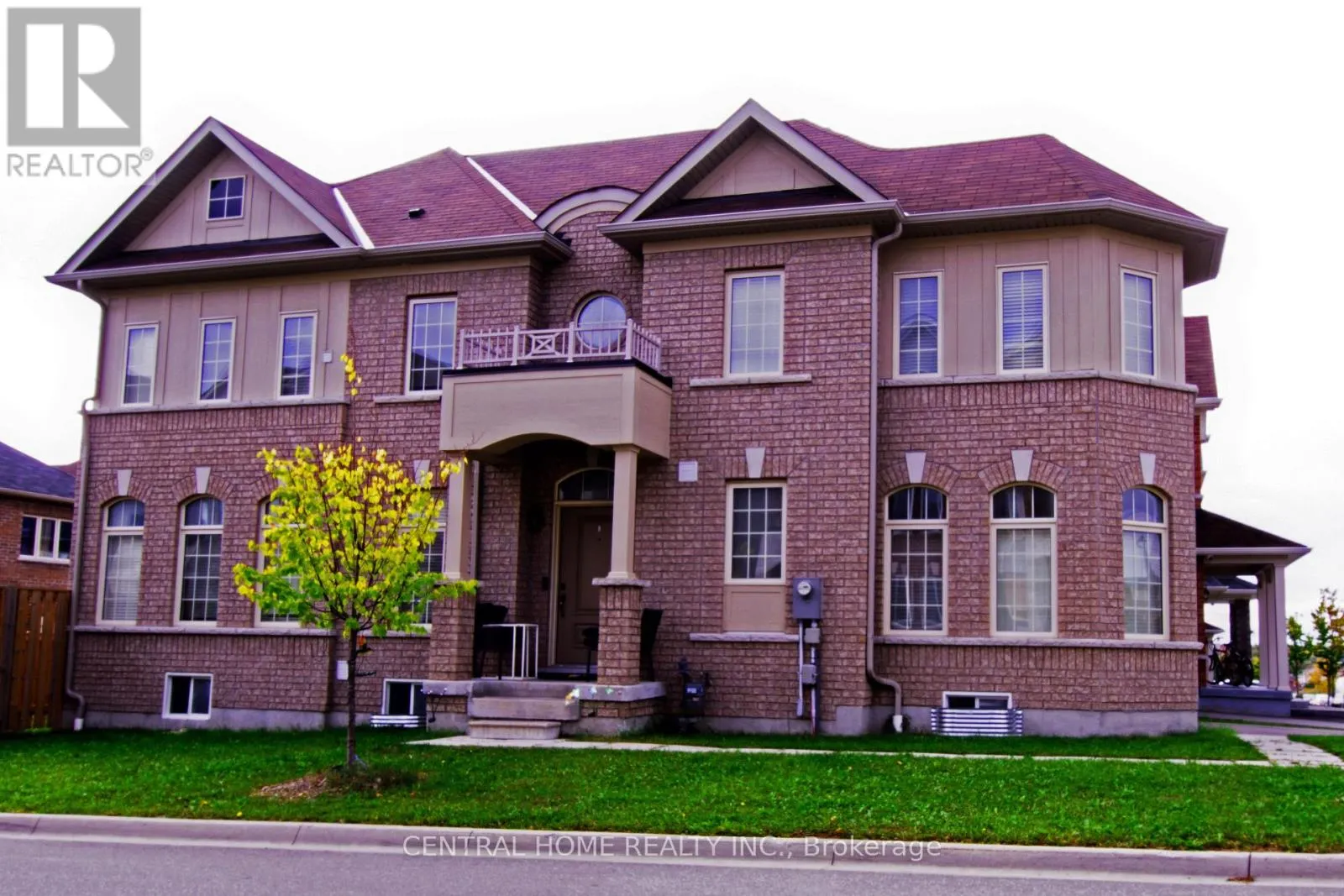25 CAMILLERI ROAD