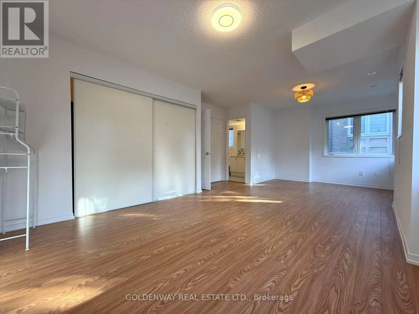1210 - 29 ROSEBANK DRIVE
