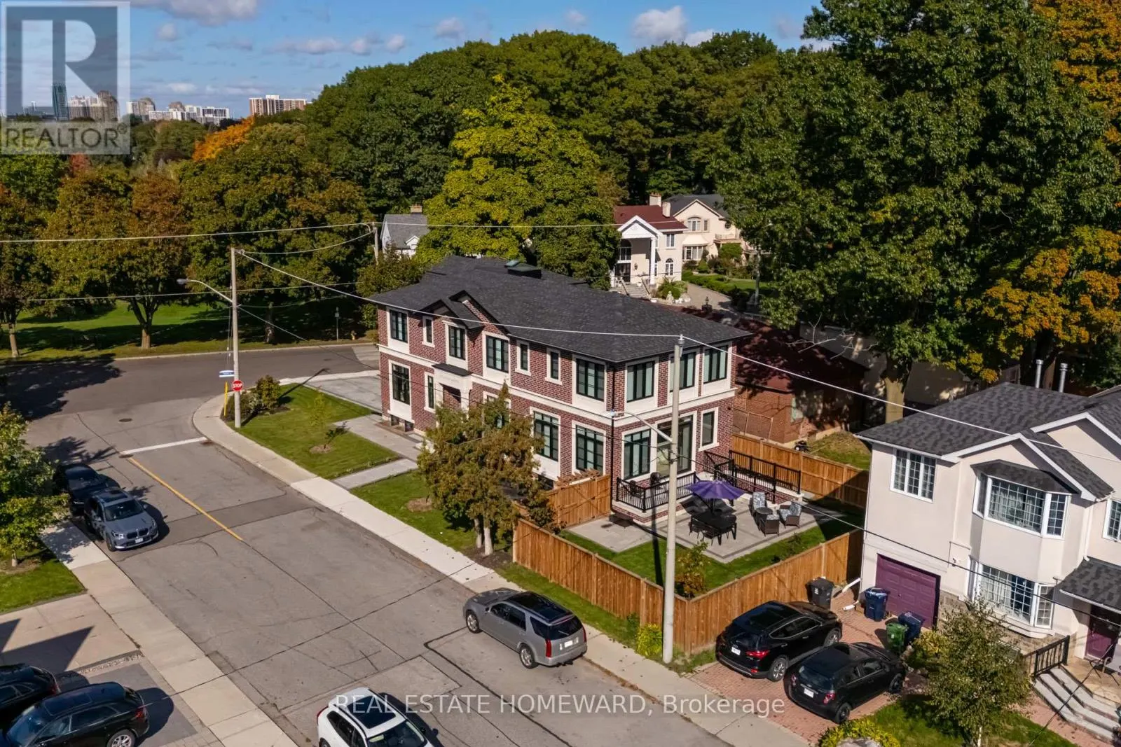 5 TAYLOR DRIVE