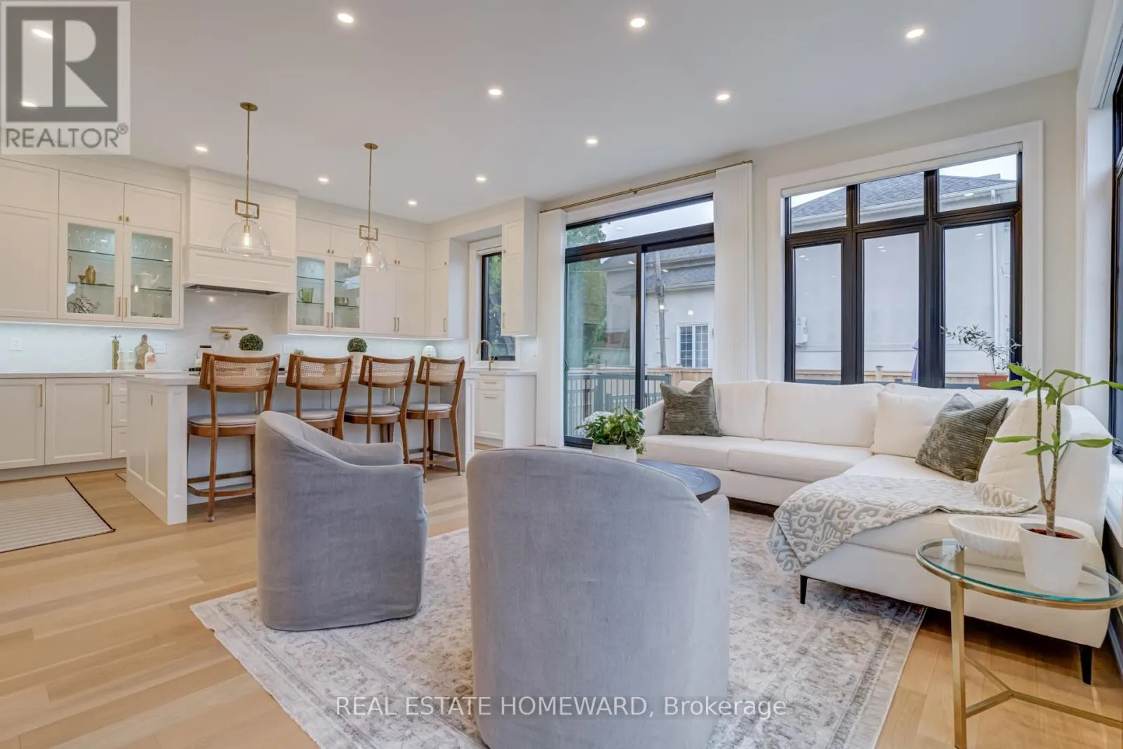 5 TAYLOR DRIVE