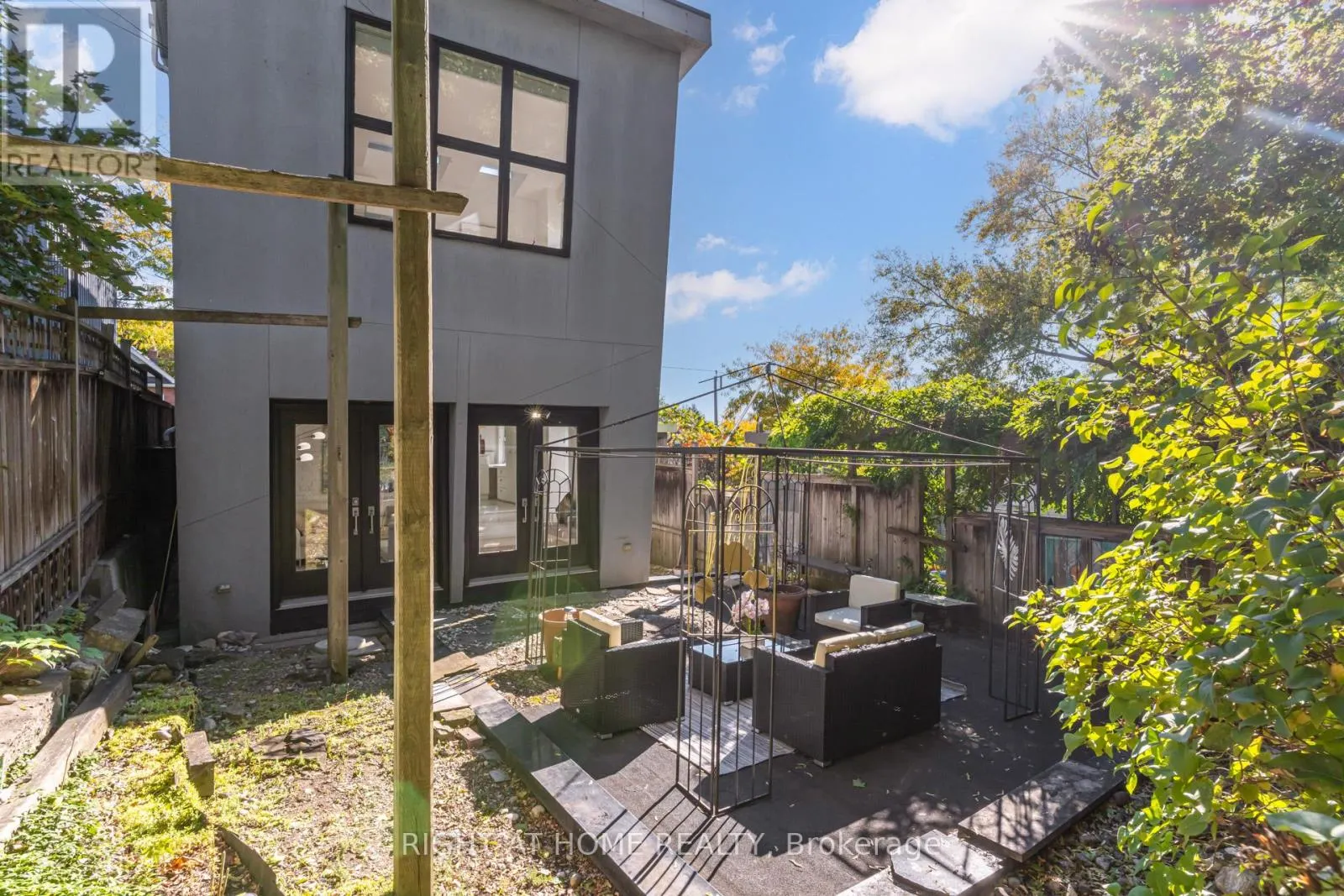 84 BOULTBEE AVENUE