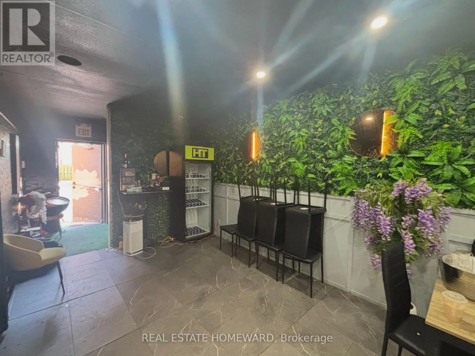5 - 3095 EGLINTON AVENUE E