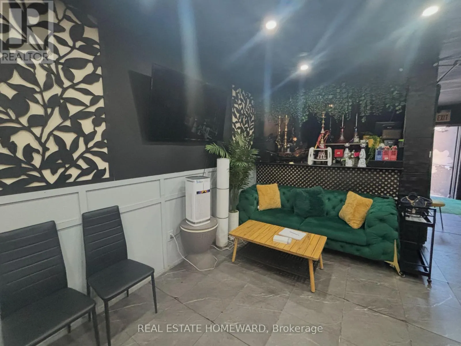 5 - 3095 EGLINTON AVENUE E