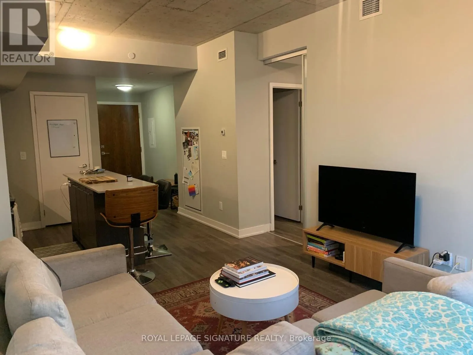 1101 - 15 BASEBALL PLACE NE