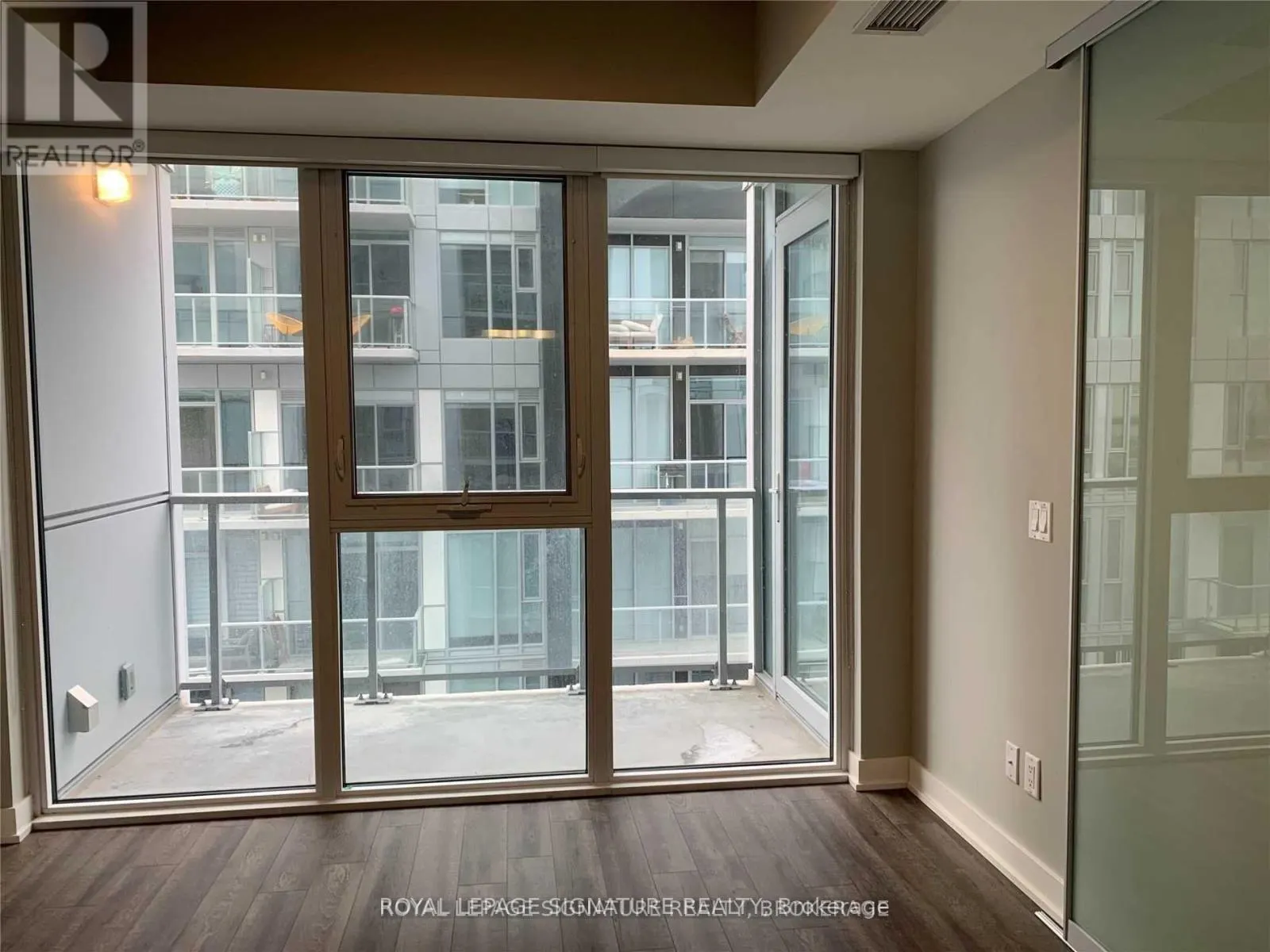 1101 - 15 BASEBALL PLACE NE