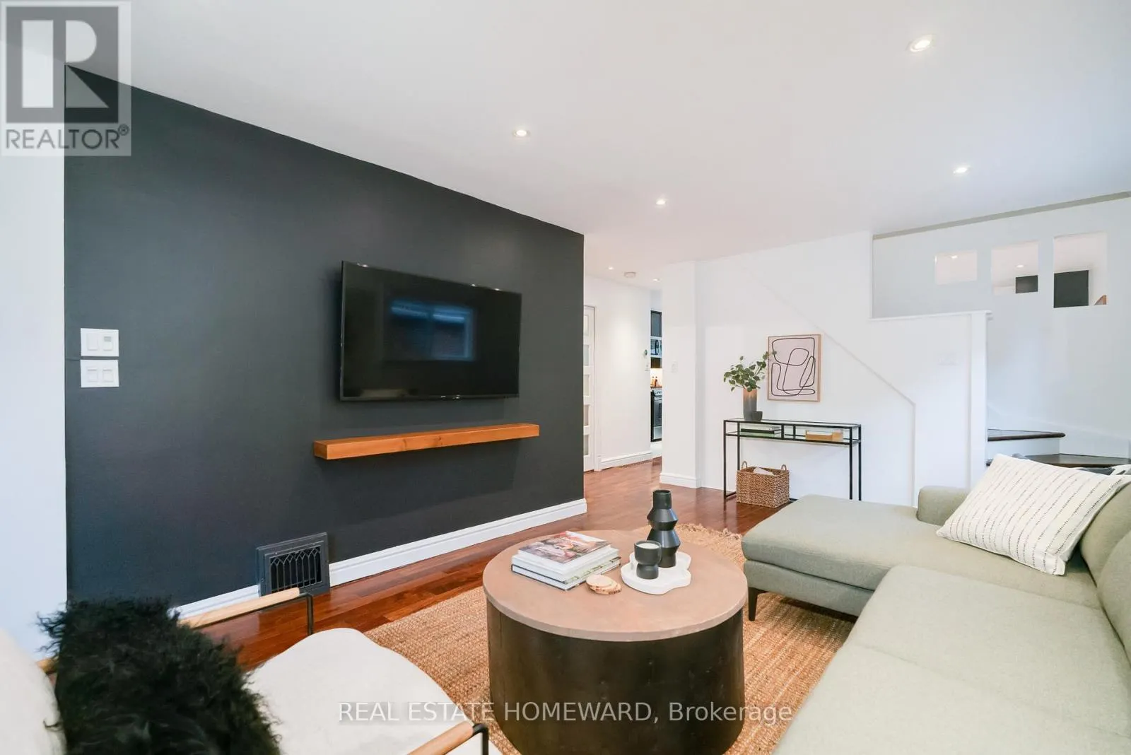 10 NORLONG BOULEVARD