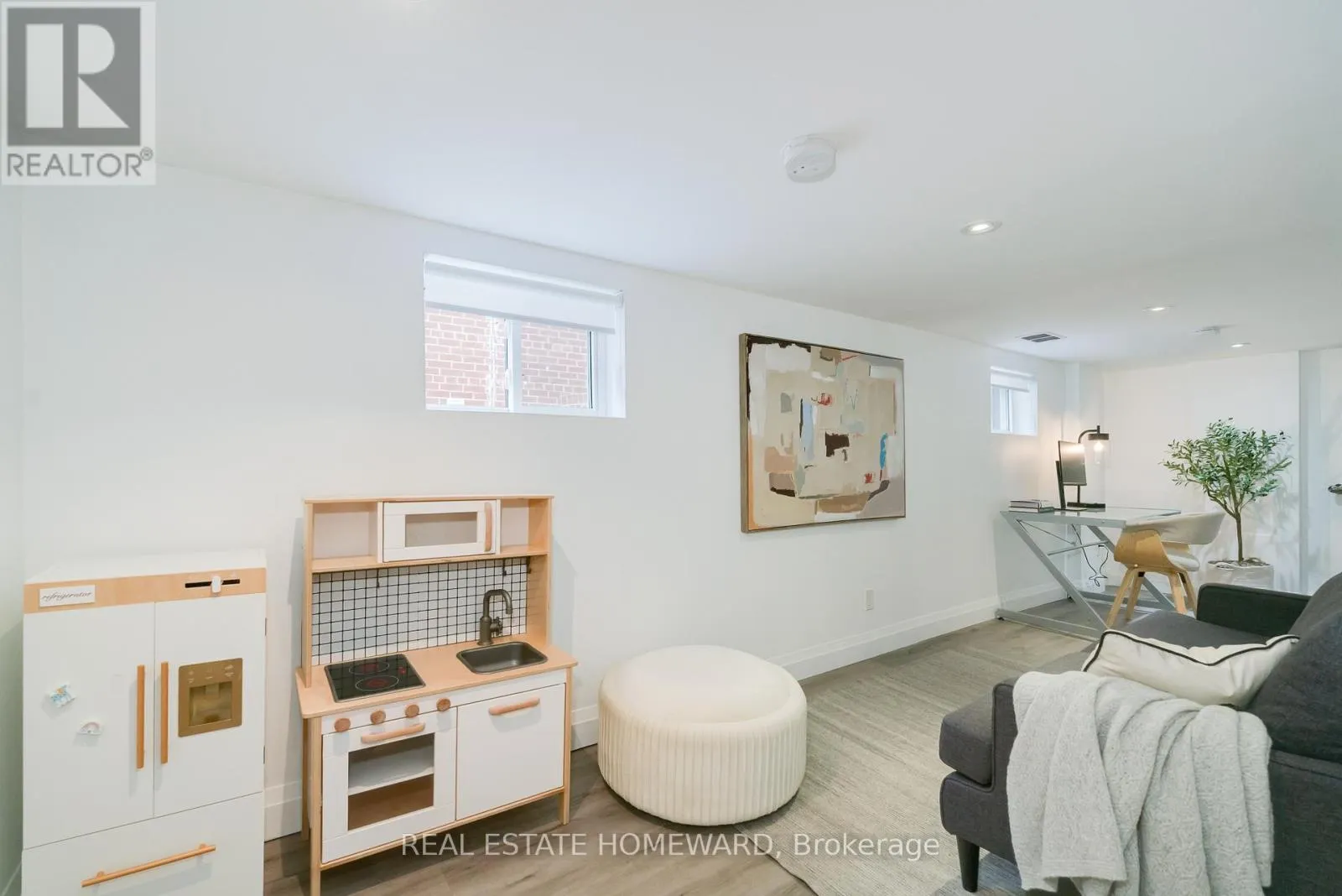 10 NORLONG BOULEVARD