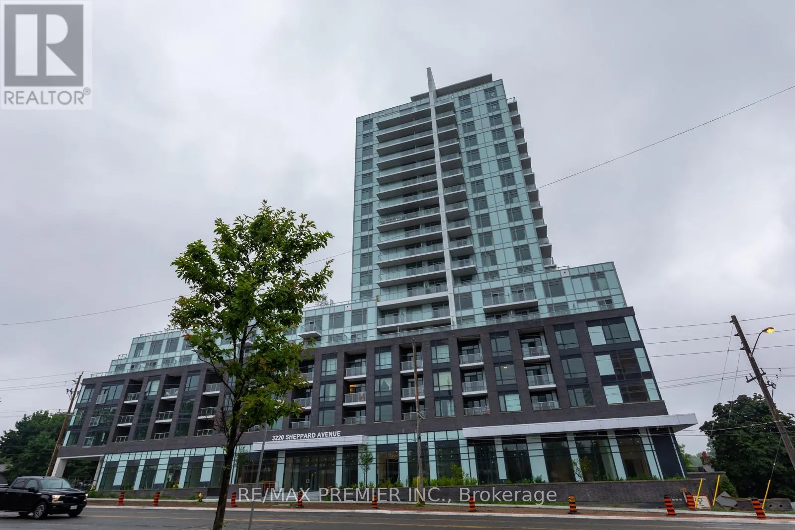 213 - 3220 SHEPPARD AVENUE E