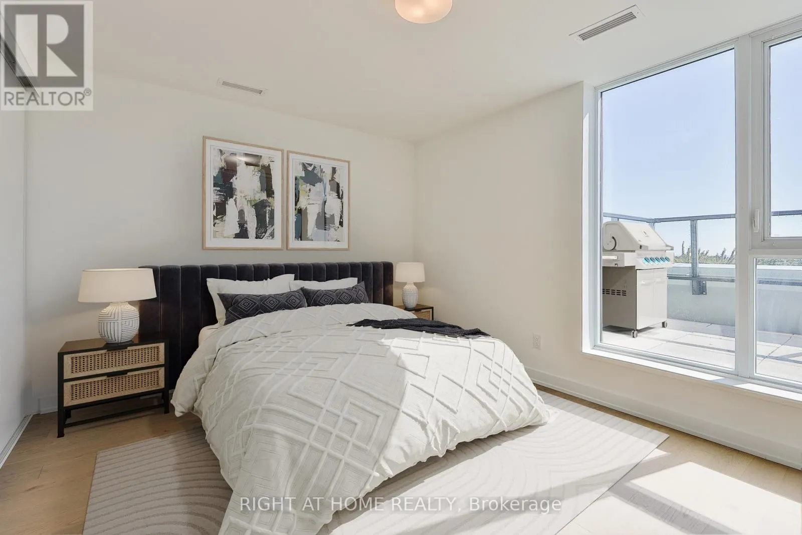 601 - 1161 KINGSTON ROAD