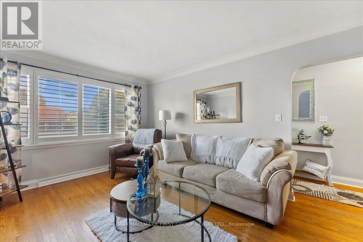 8 CONCESSION STREET E
