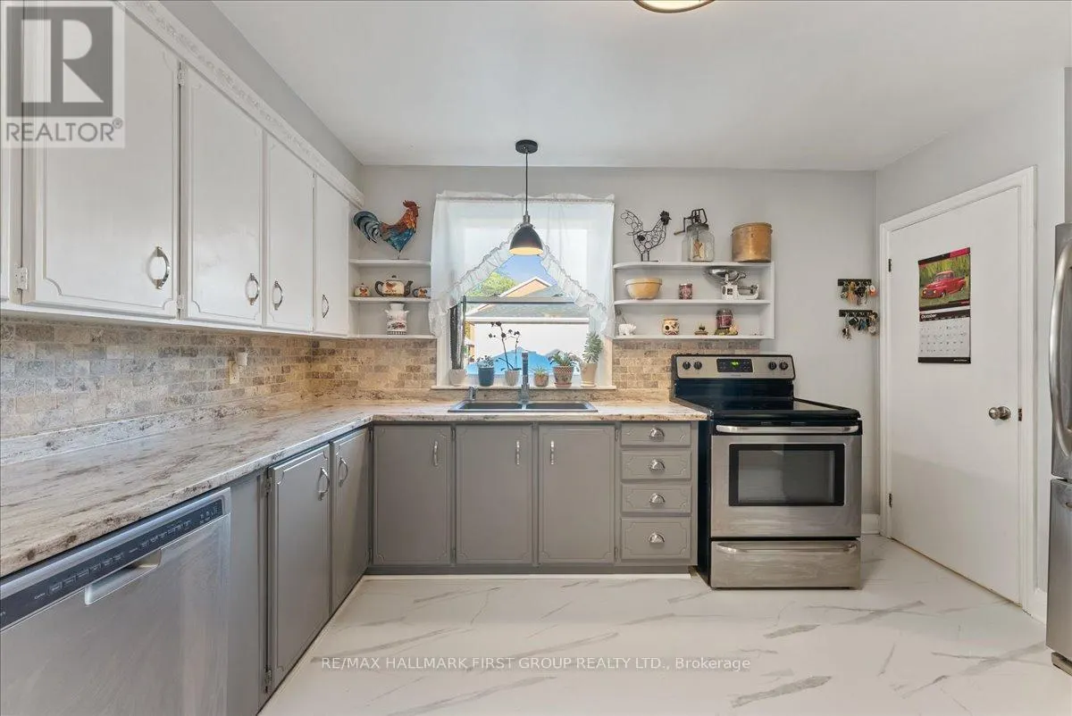 8 CONCESSION STREET E