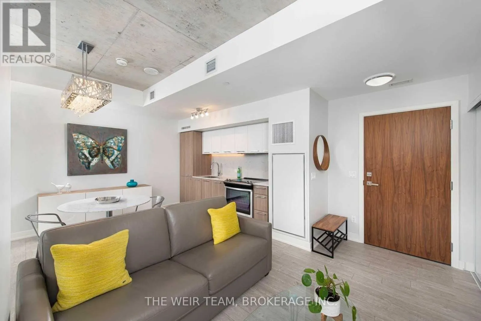 615 - 15 BASEBALL PLACE