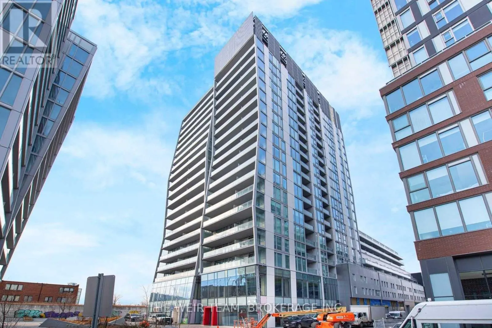 615 - 15 BASEBALL PLACE