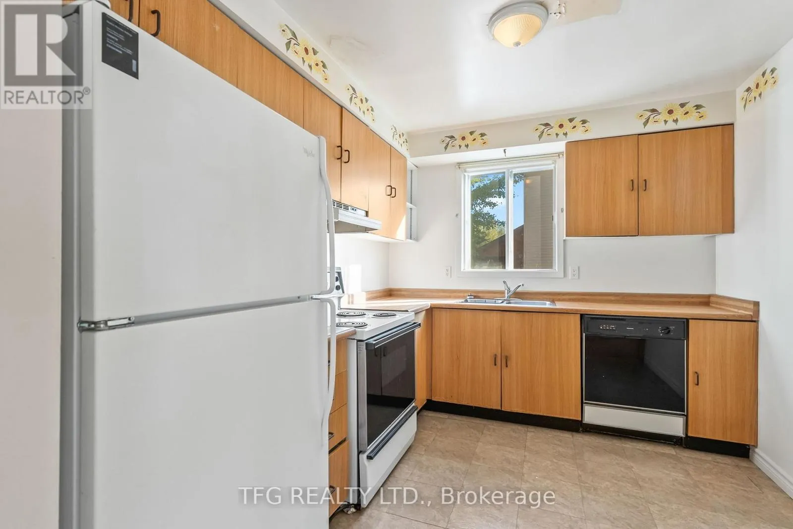 388 POMPANO COURT