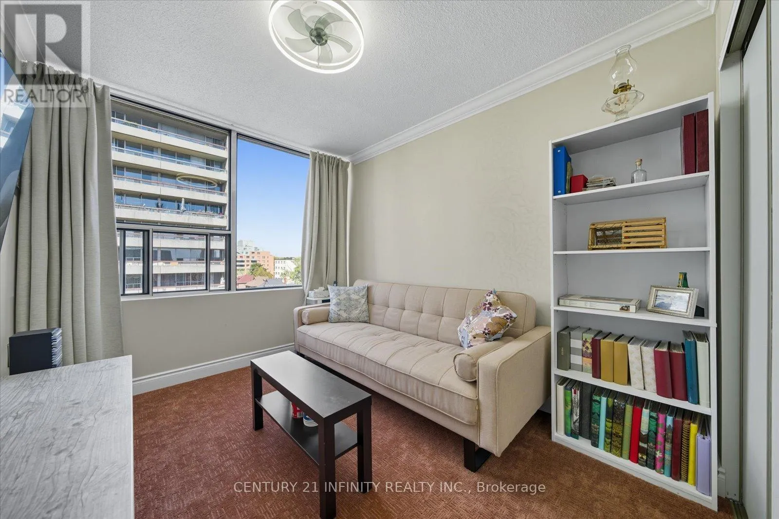 635 - 50 RICHMOND STREET E, #635