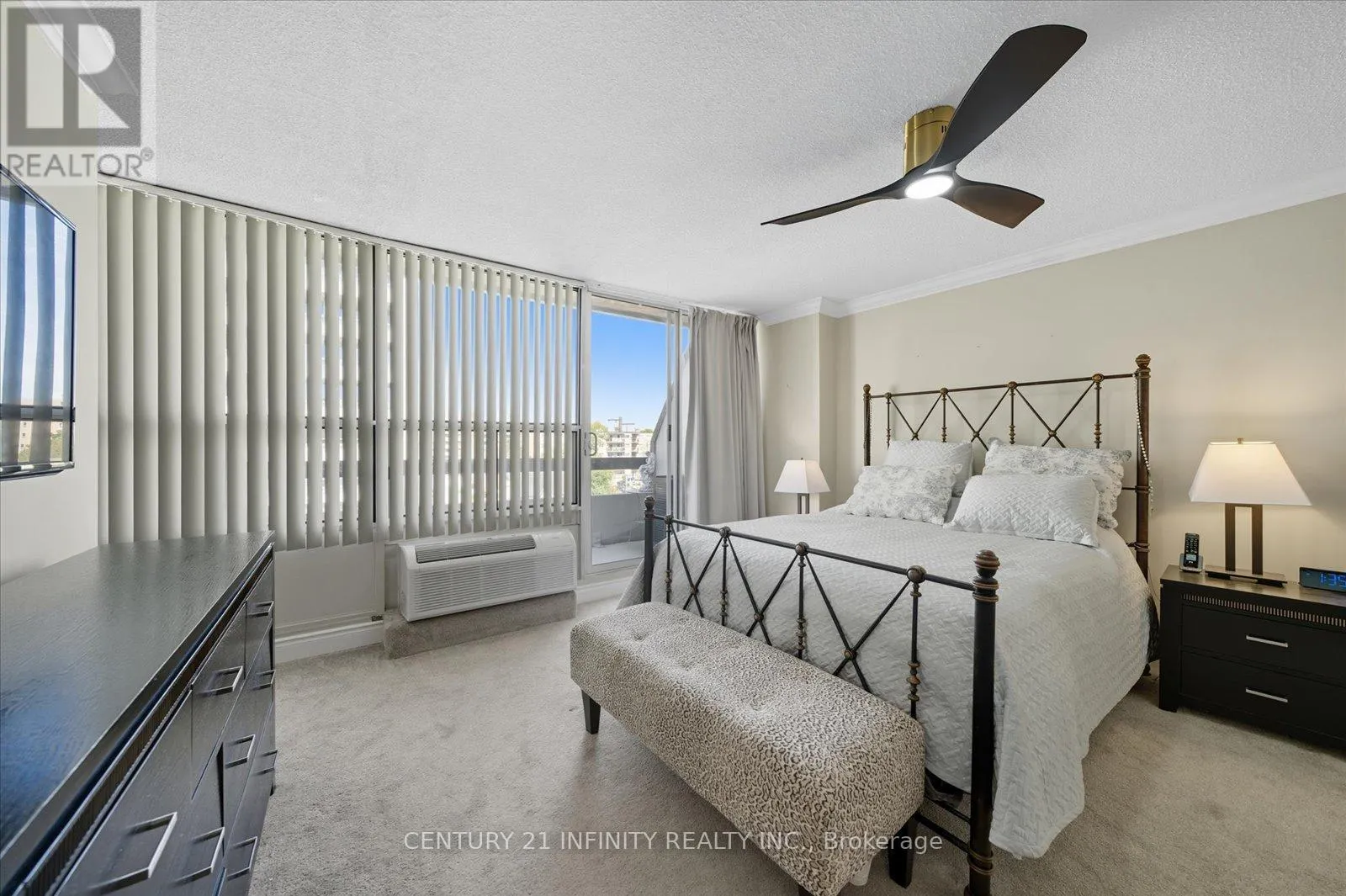635 - 50 RICHMOND STREET E, #635