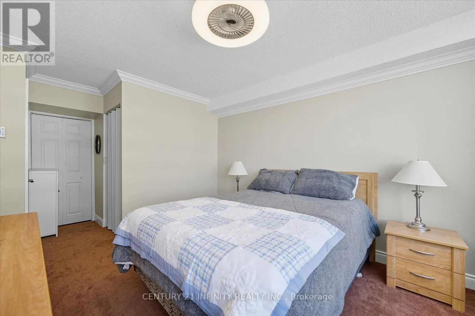 635 - 50 RICHMOND STREET E, #635