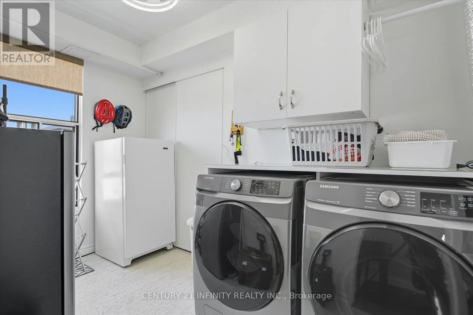 635 - 50 RICHMOND STREET E, #635