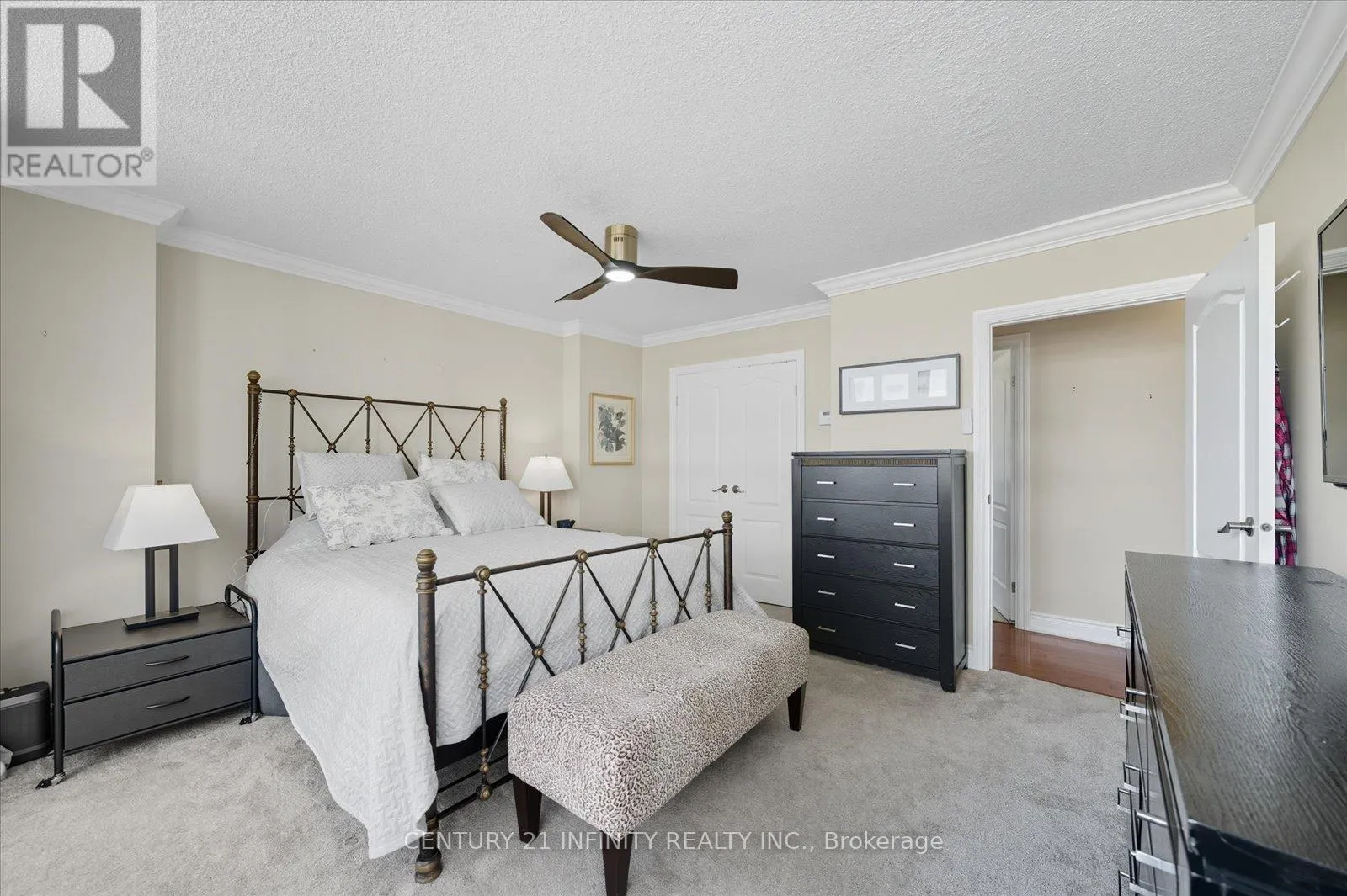 635 - 50 RICHMOND STREET E, #635