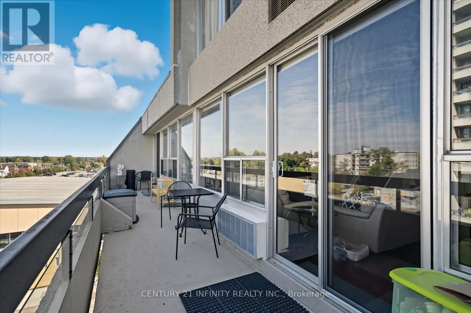 635 - 50 RICHMOND STREET E, #635