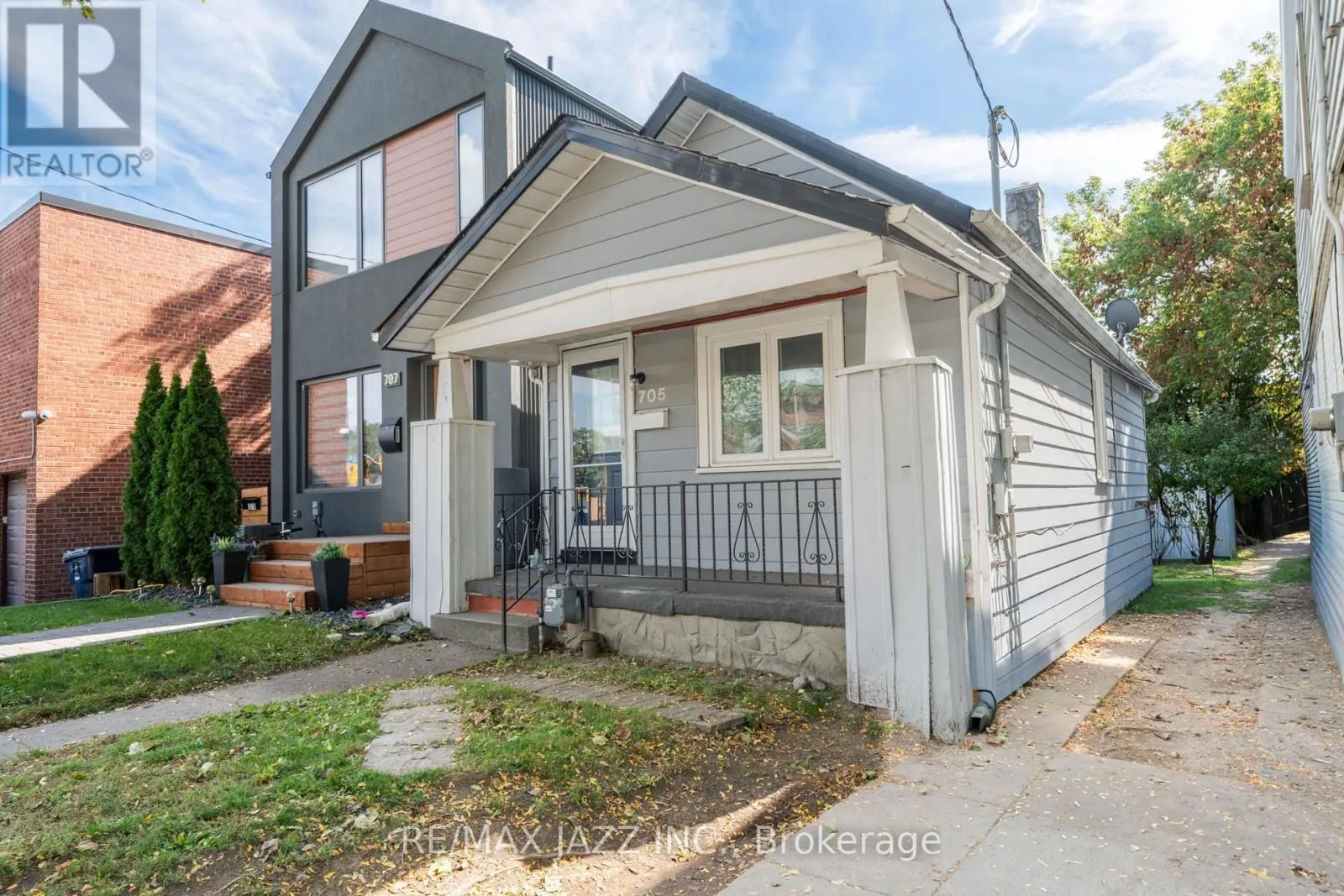 705 MORTIMER AVENUE