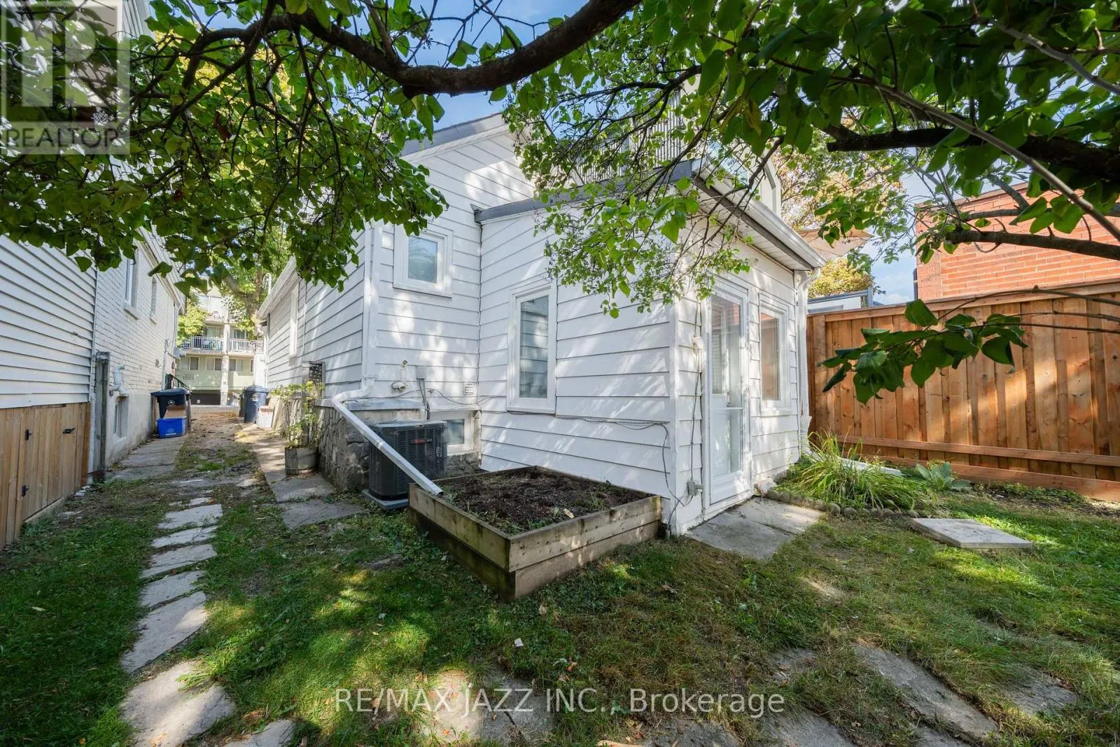 705 MORTIMER AVENUE