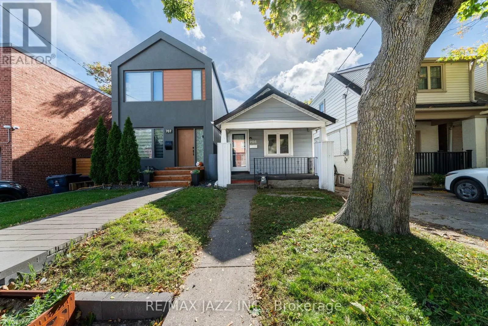 705 MORTIMER AVENUE
