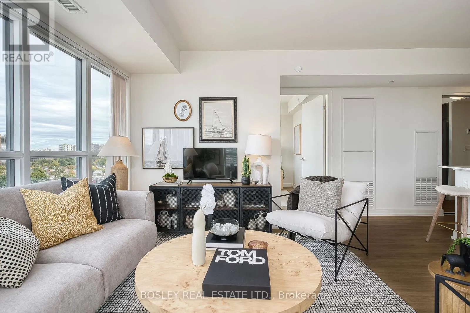 1105 - 8 TRENT AVENUE