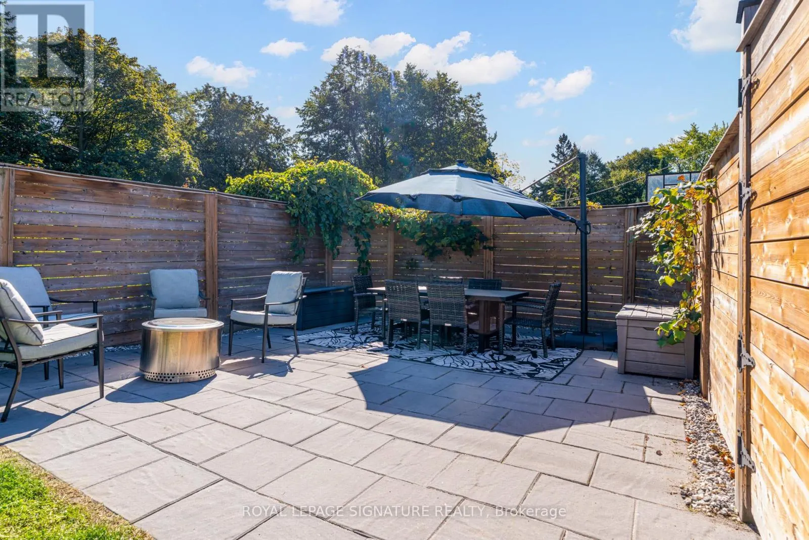 57 MUNSON CRESCENT