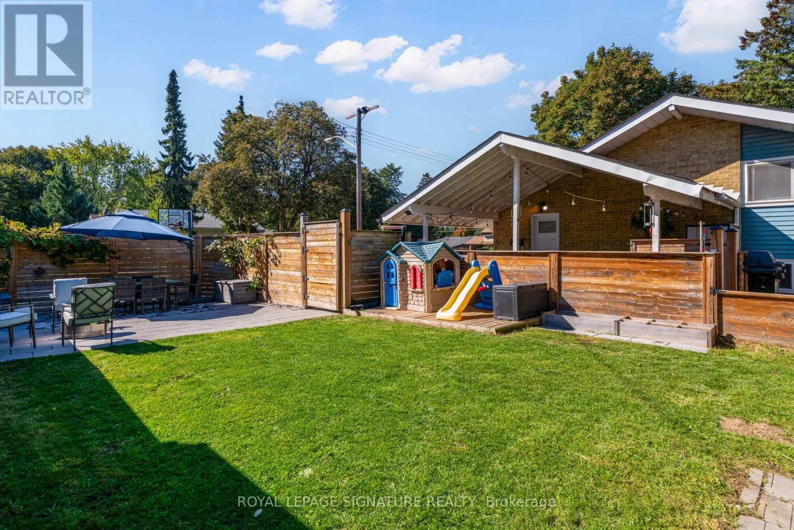 57 MUNSON CRESCENT