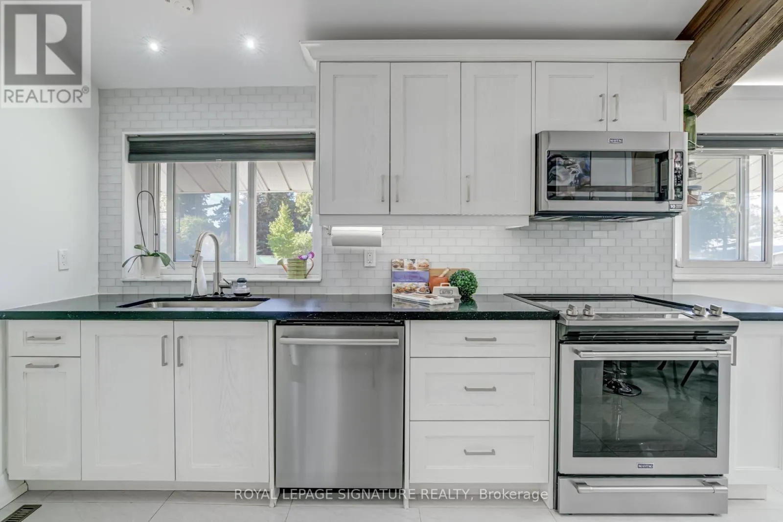 57 MUNSON CRESCENT