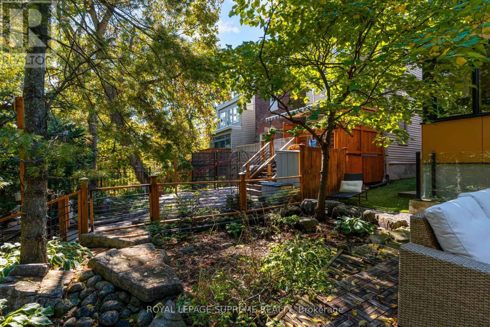 11 WEST LYNN AVENUE