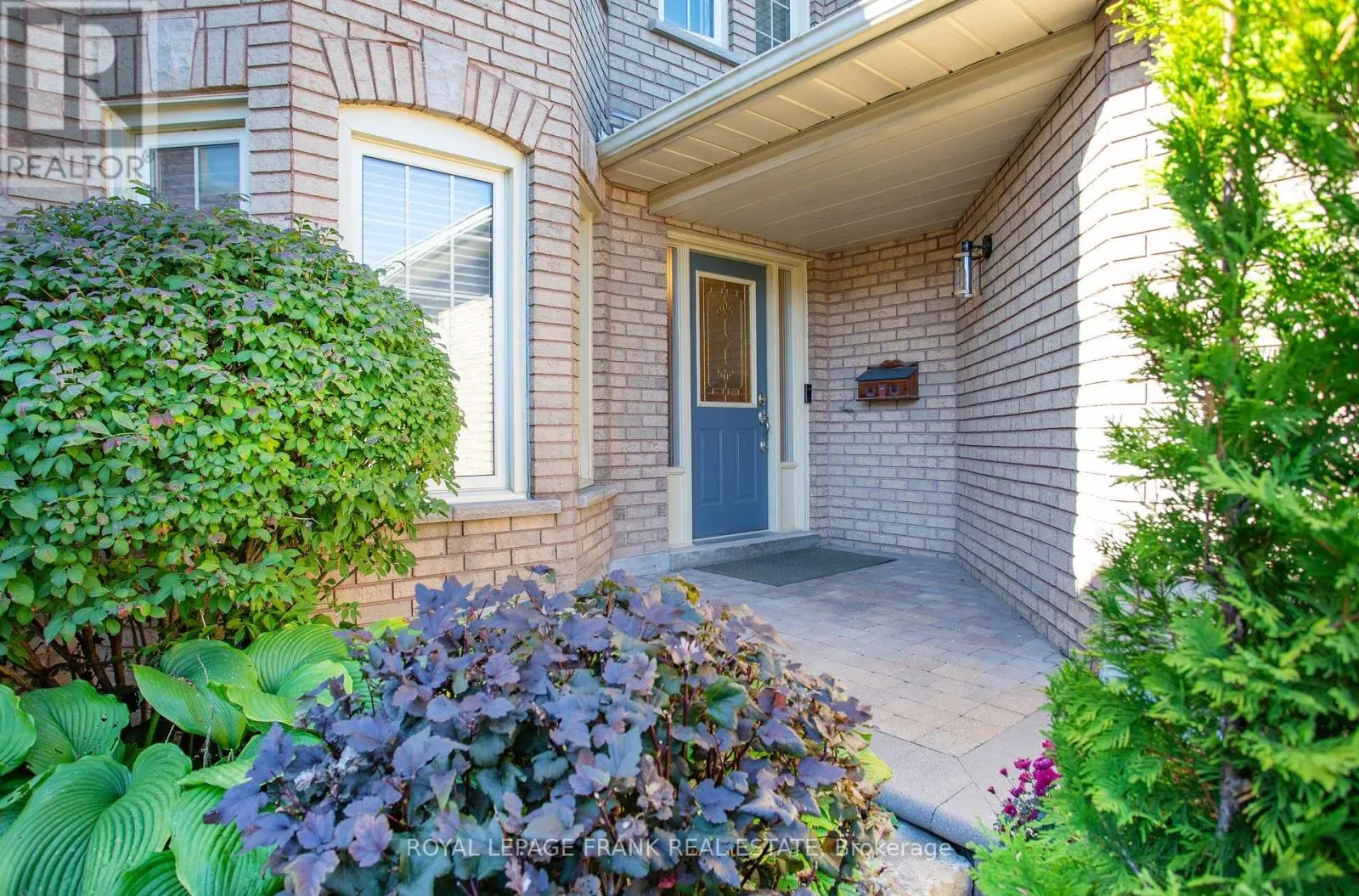 39 WINTERBERRY DRIVE