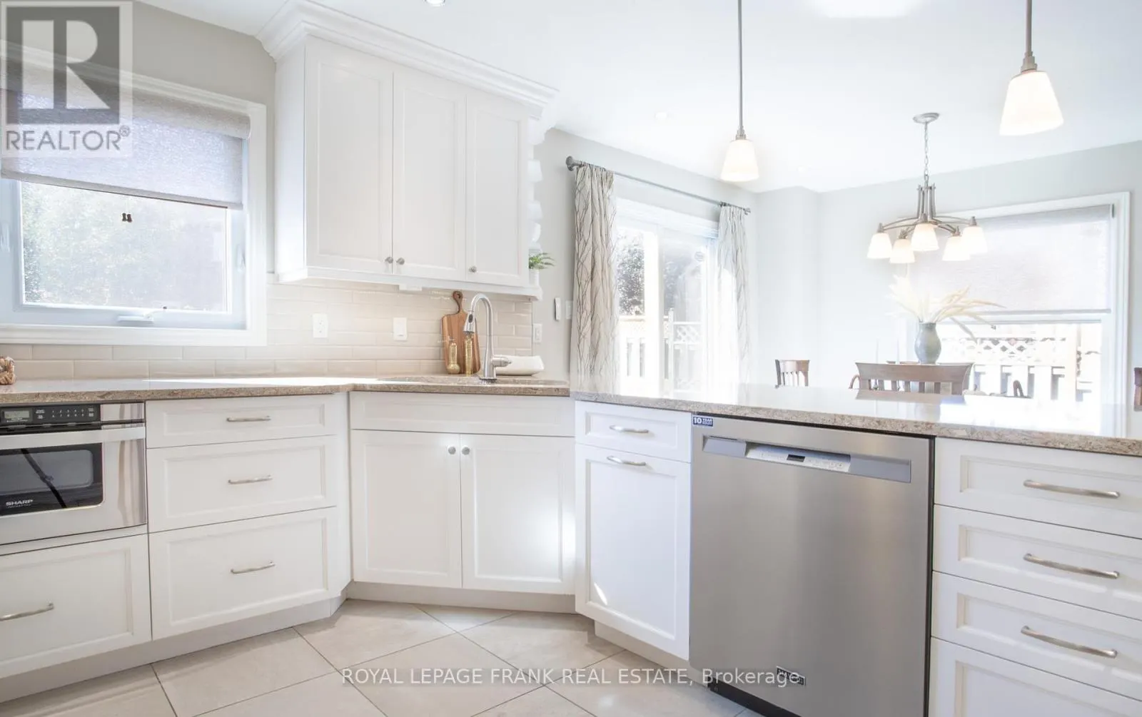 39 WINTERBERRY DRIVE