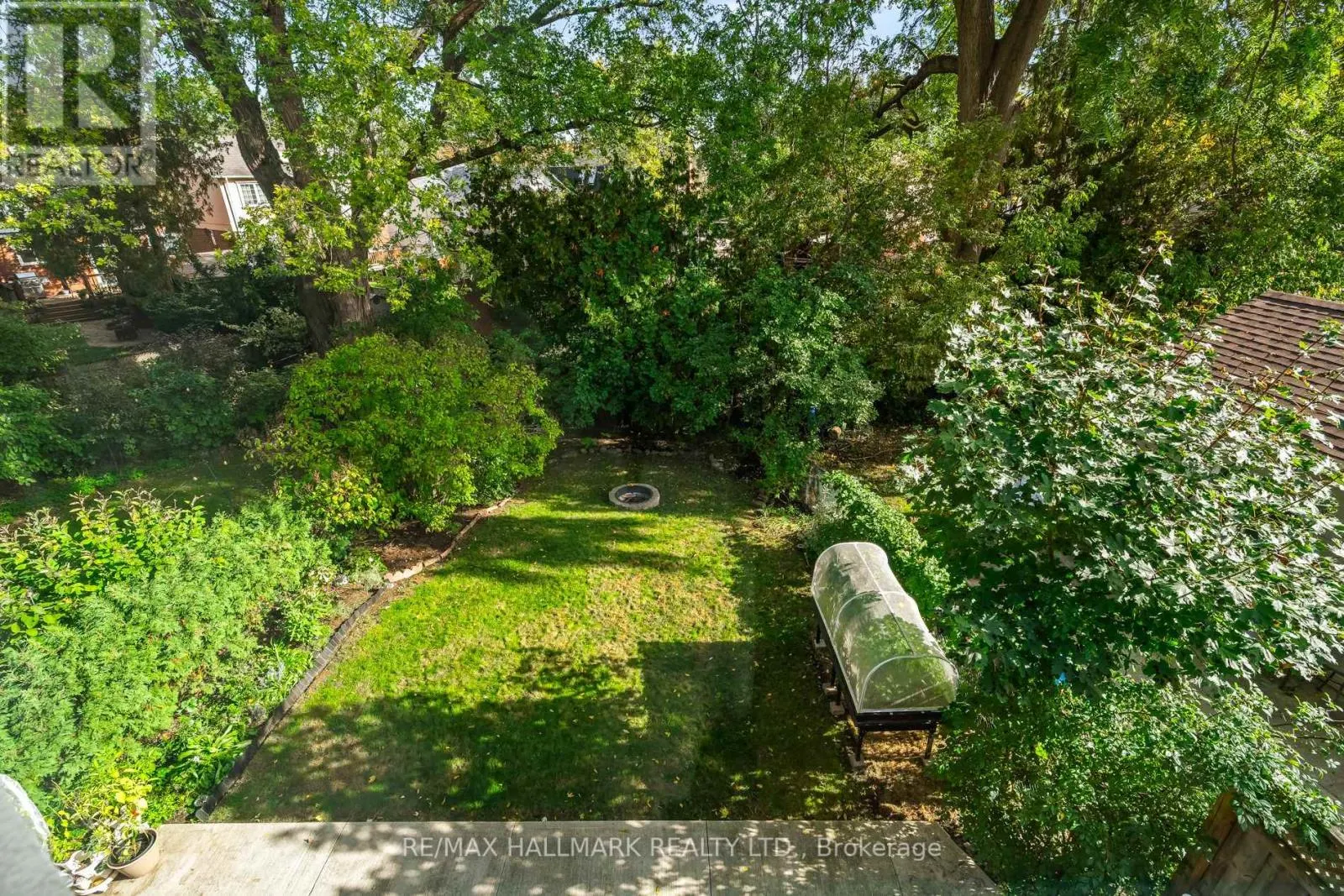 27 GLENCREST BOULEVARD