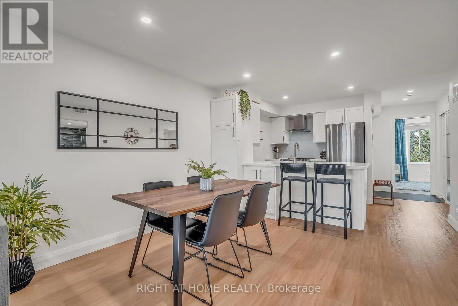 2 - 70 PETRA WAY